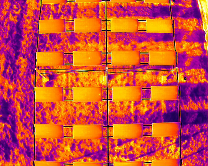 ドローンによるソーラーパネル点検