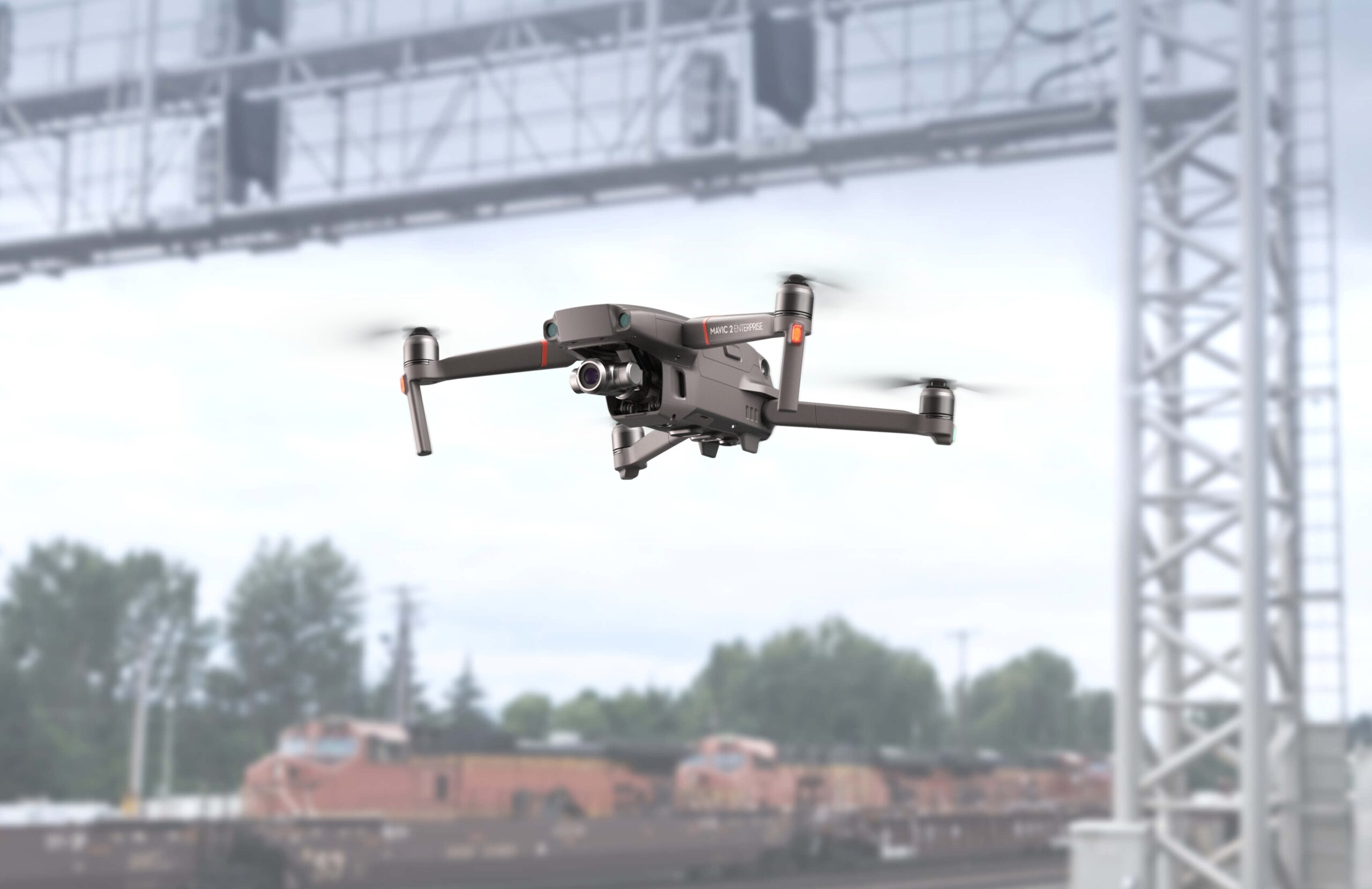 産業用ドローン DJI Mavic 2 ENTERPRISE の実力は？産業機だけの機能を