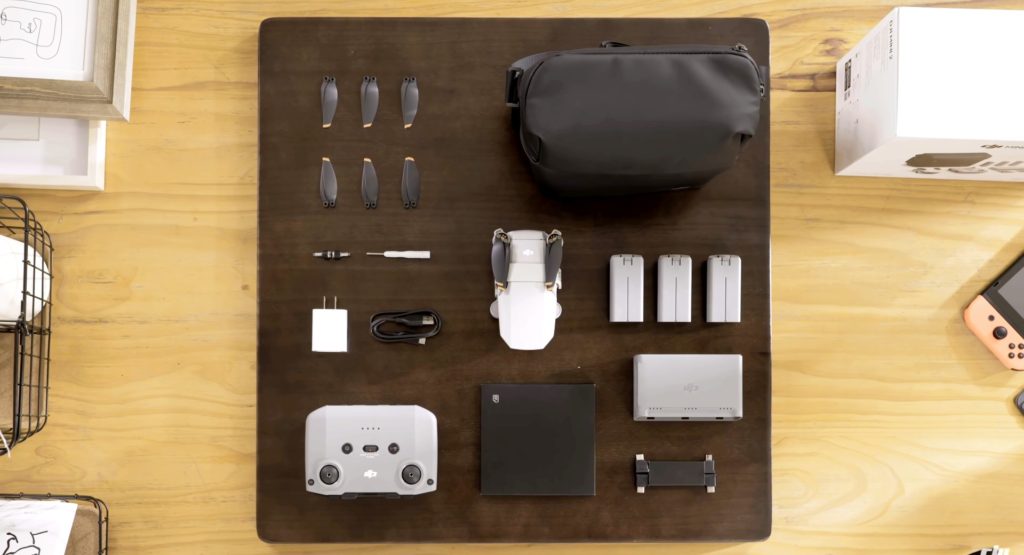 DJI Mini 2 Fly More Combo01