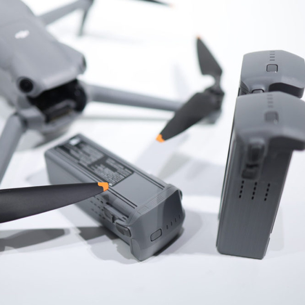 DJI Air 3 の充電が遅い？！原因と対処法、オススメ充電器を紹介します