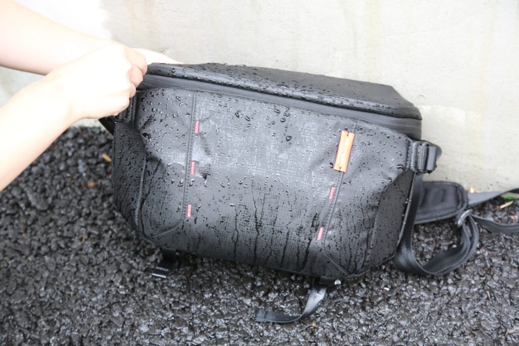 PGYTECH OneMo スリングバッグ