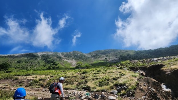 伊吹山土砂災害対策_ドローン資材運搬05