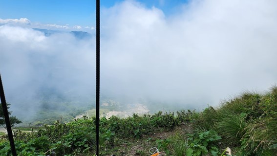 伊吹山土砂災害対策_ドローン資材運搬06