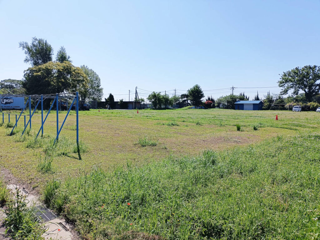 fr4000_Mowing with a robot_21