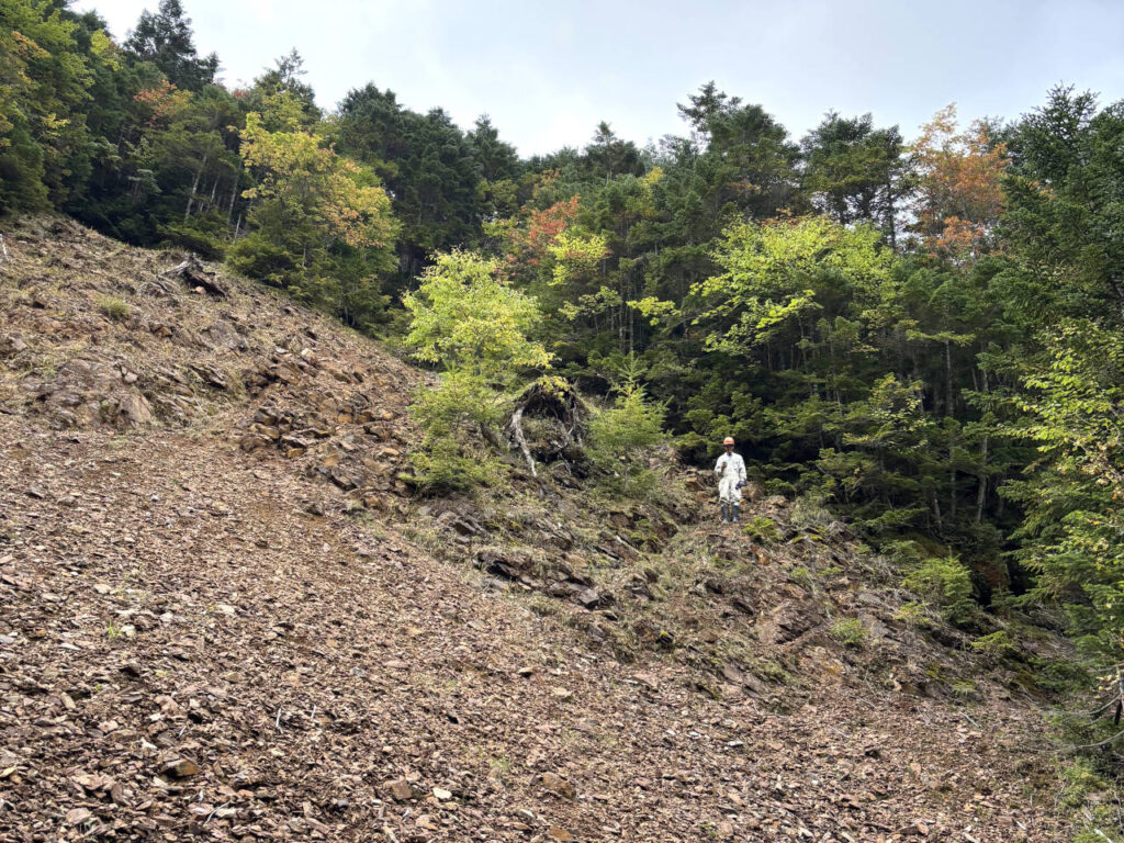 Streamlining Mountain Trail Maintenance with Drones_07