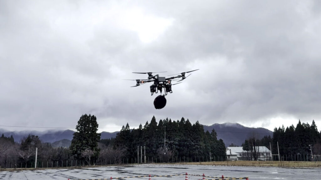 Drone Transport of Tower Materials_03