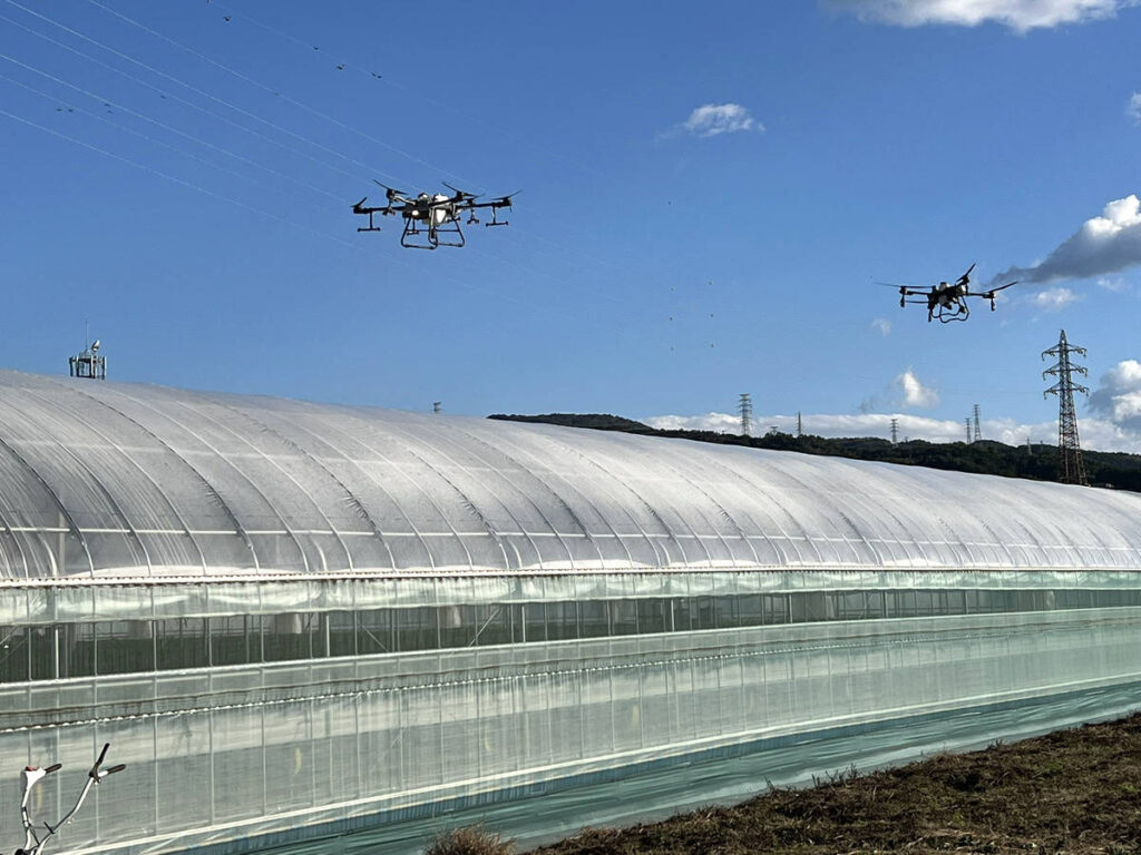 agri-drone-soramo_02_house-shading-wide_s